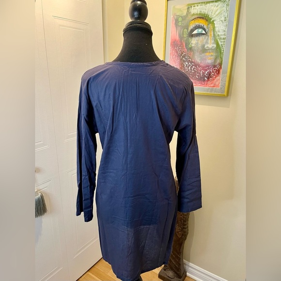 NWOT/Anavya Collection blue kurti rose pattern/white embroidery/notch collar💙🤍 - Picture 3 of 9